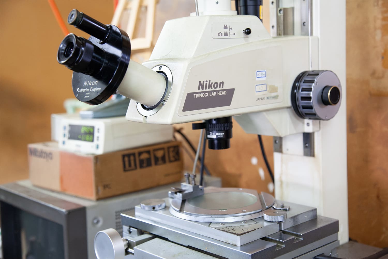 ニコン/マイクロスコープMM40|NC自動旋盤・金属部品の切削加工・製造|株式会社サンテル